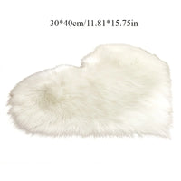 Heart-Shaped Plush Area Rug - Cozy Decorative Accent Carpet