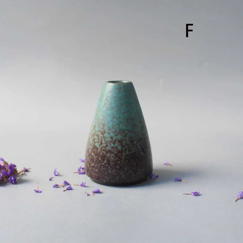 Minimalist Black Ceramic Bud Vase - Japanese Inspired Decor