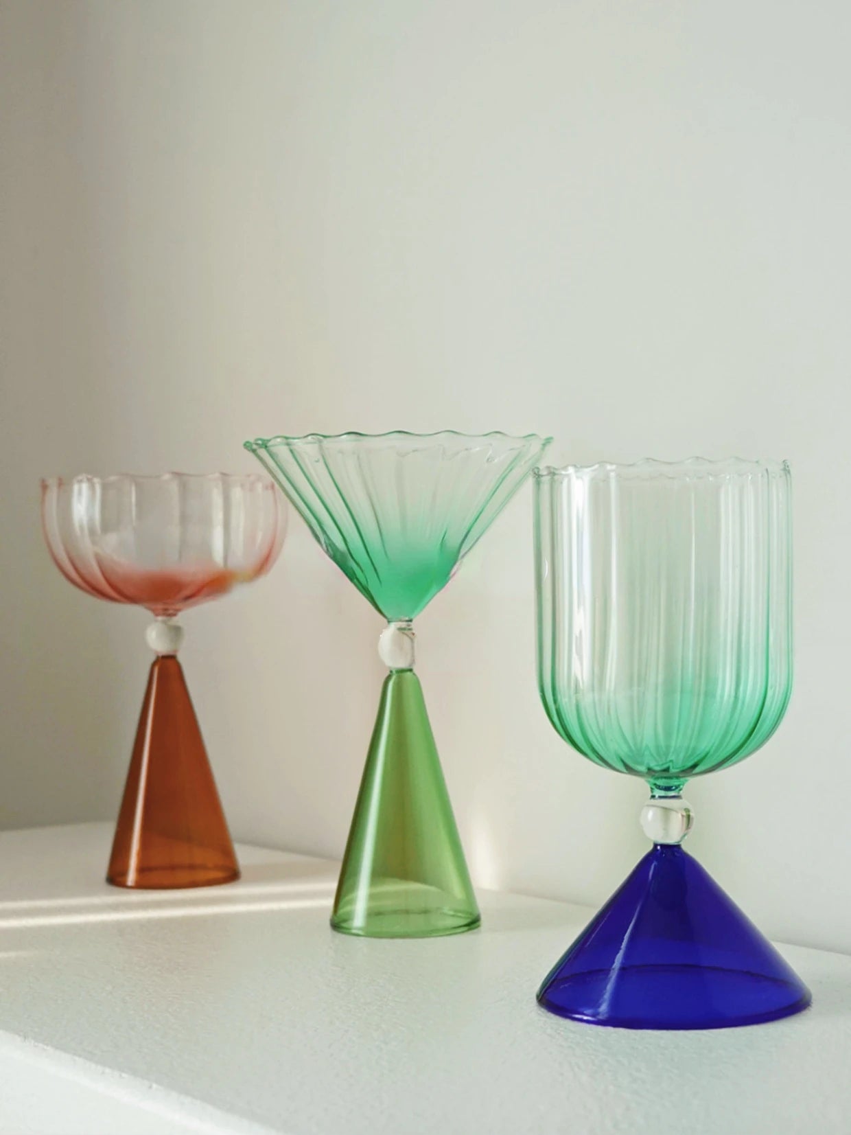 Elegant Champagne Coupe and Flute Glass - 150ML to 250ML