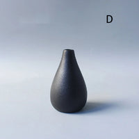 Minimalist Black Ceramic Bud Vase - Japanese Inspired Decor
