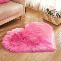 Heart-Shaped Plush Area Rug - Cozy Decorative Accent Carpet