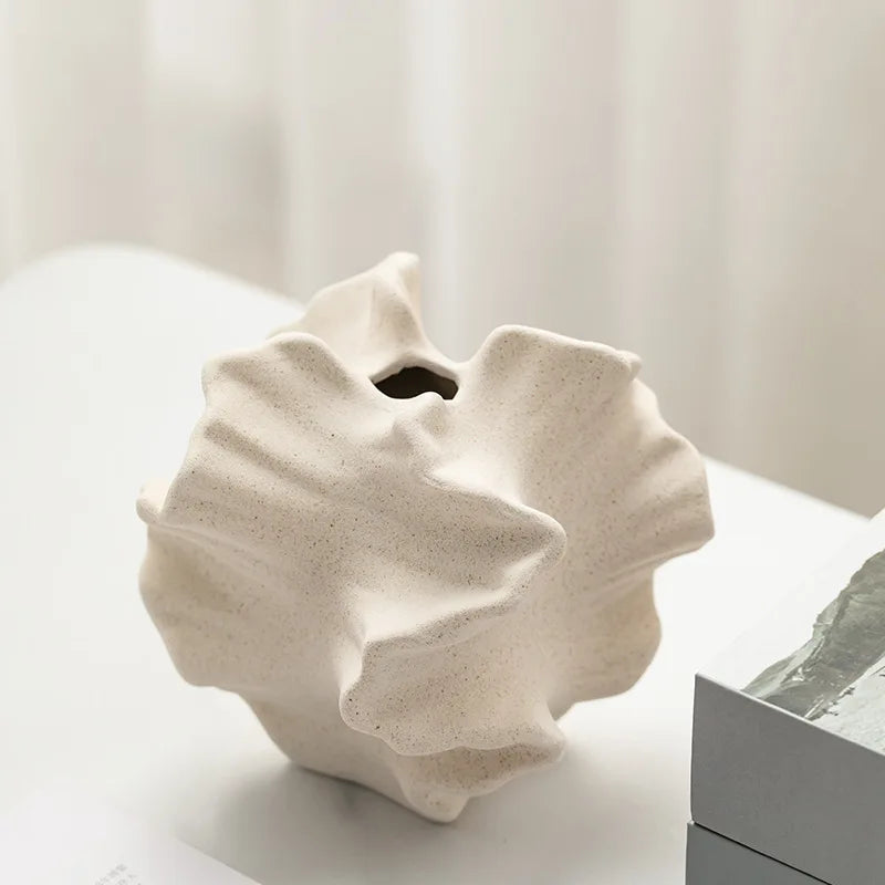 Geometric Wavy Ceramic Vase - Petal Silhouette Flower Arrangement Decor